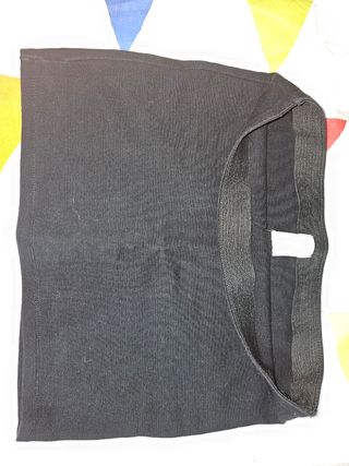 VENDO LOTE 5 MINIFALDAS Y PANTALON 3/4.