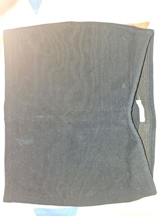 VENDO LOTE 5 MINIFALDAS Y PANTALON 3/4.