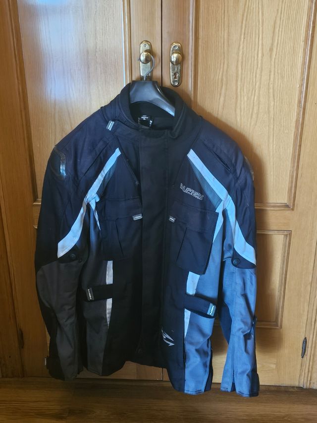 Cazadora moto con protecciones hombre