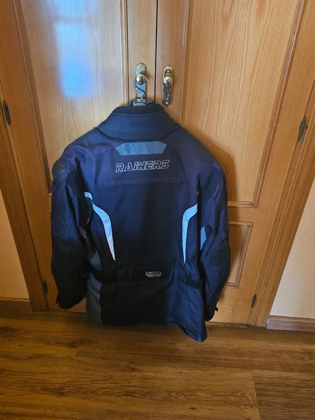 Cazadora moto con protecciones hombre