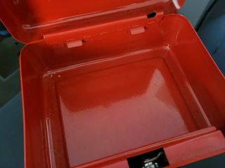 CASSETTA PORTA VALORI STARK