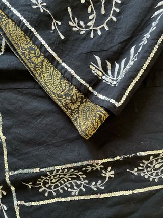 Falda Talla M FLAMENCO de vuelo negra y plata