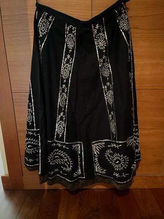 Falda Talla M FLAMENCO de vuelo negra y plata