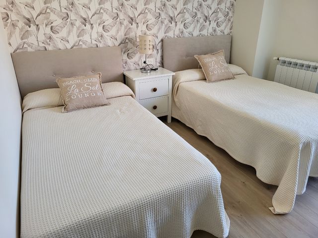 Colchón visco, somier, cabecero