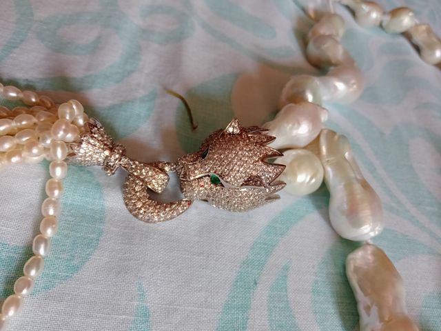 Collar de perlas naturales