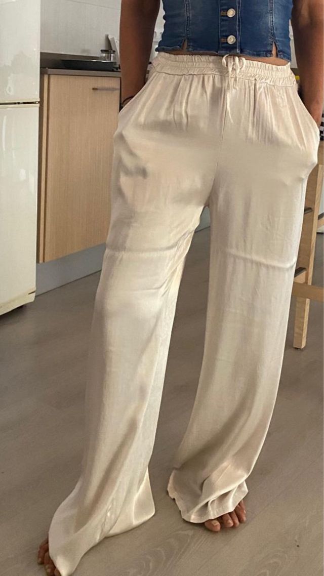 Pantalon raso dorado