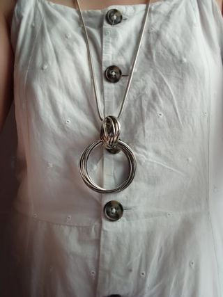 Collar color plata