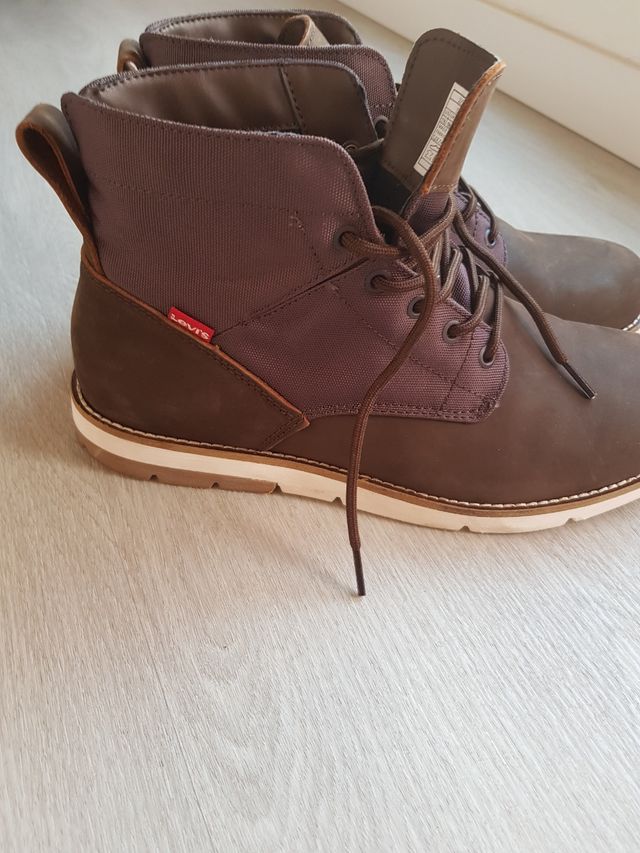 Botas levis 