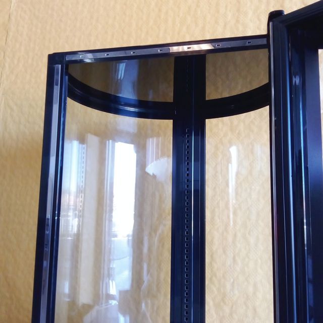 💥 Vetrina cilindrica SB. Ospitalità