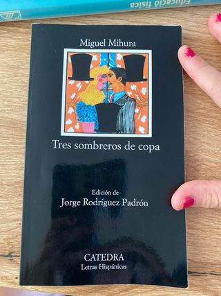 Tres sombreros de copa