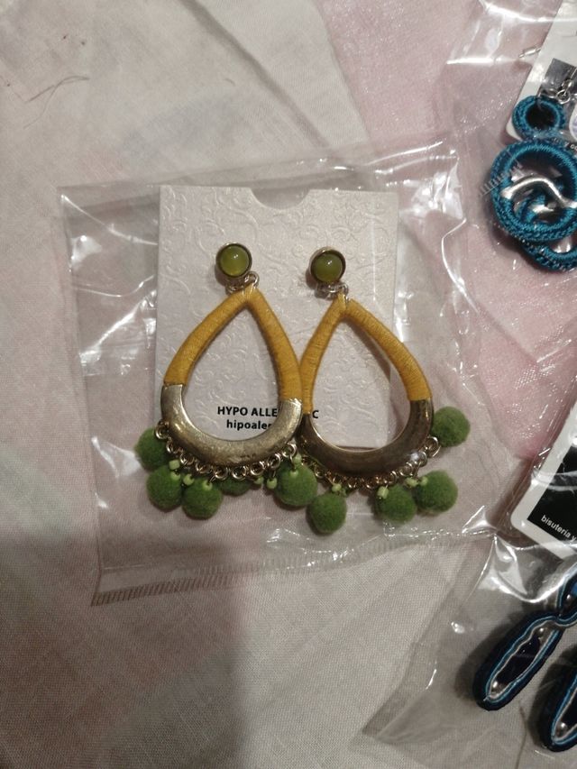 3 Pendientes colores