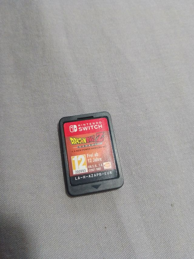 Dragon ball z viene con la carcasa