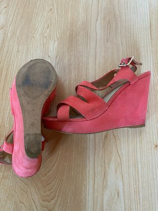 Sandalias cuña Bershka