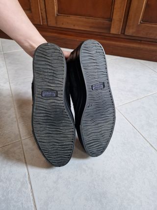 Scarponcini in pelle nera