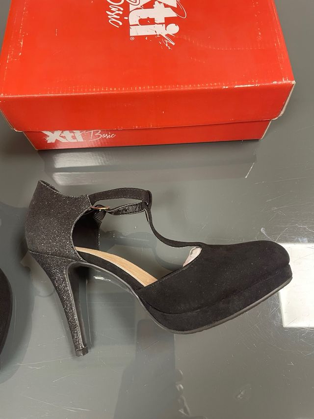 Zapatos de tacon y cuña