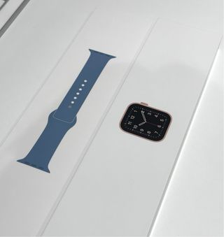 Apple Watch SE GPS+Cellular + 2 correas Apple