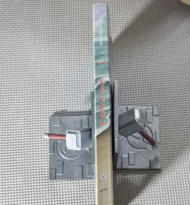 El cayuco del infierno - Edward Rosset.