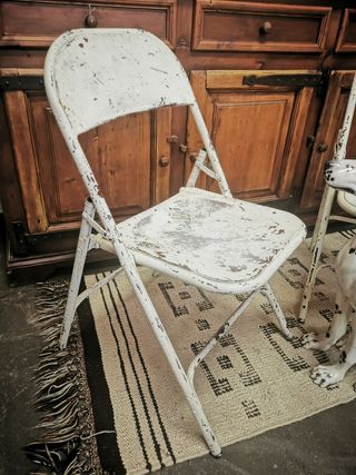 Pareja de sillas plegables antiguas