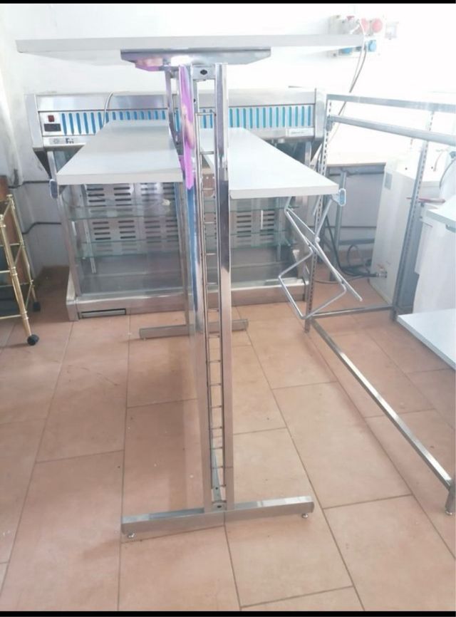 Mueble expositor acero y madera