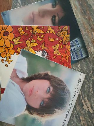 Vinilos. 3 Discos de Mari Trini.