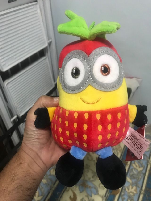 Peluche minions fragola nuovo 