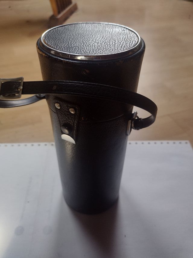 Custodia rigida in pelle per teleobiettivo