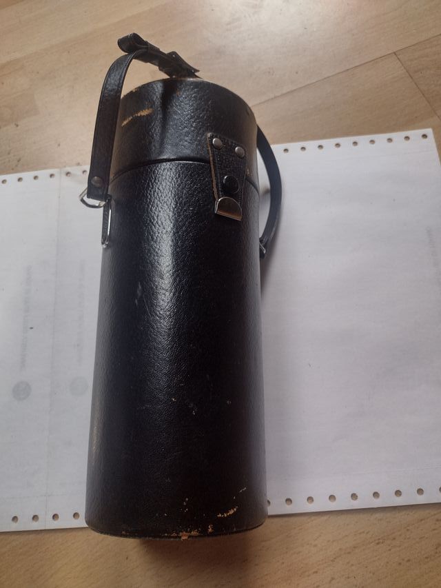 Custodia rigida in pelle per teleobiettivo