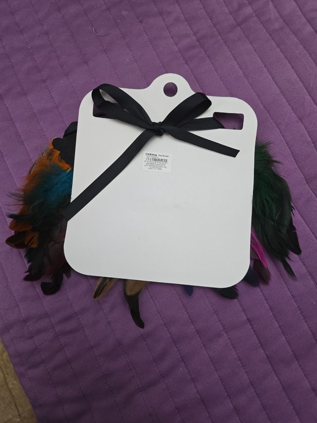 Lote 2gargantillas de plumas