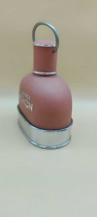 Insegne bottiglie Trussardi Action e Uom