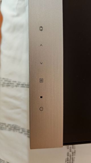 Monitor AOC