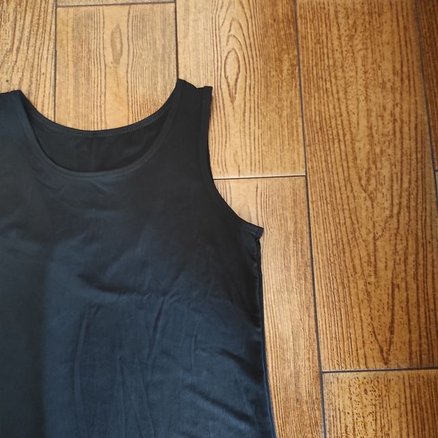 2 tops tamanho M preço 4,50€