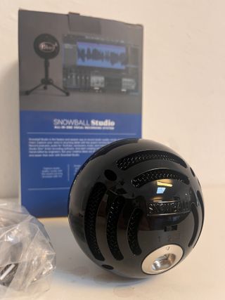 Blue Snowball Studio