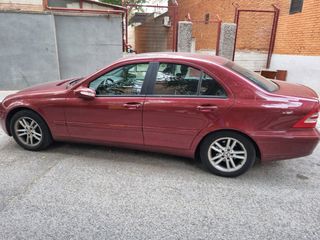 Mercedes-Benz Clase C 2004