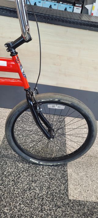 Bicicleta Custom Cruiser Enduro Negra/Roja