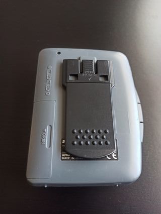 Walkman. Radiocassette. Aiwa TA166