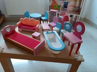 Casa muñecas de madera