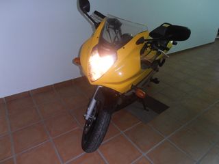 MOTO CARRETERA SUZUKI