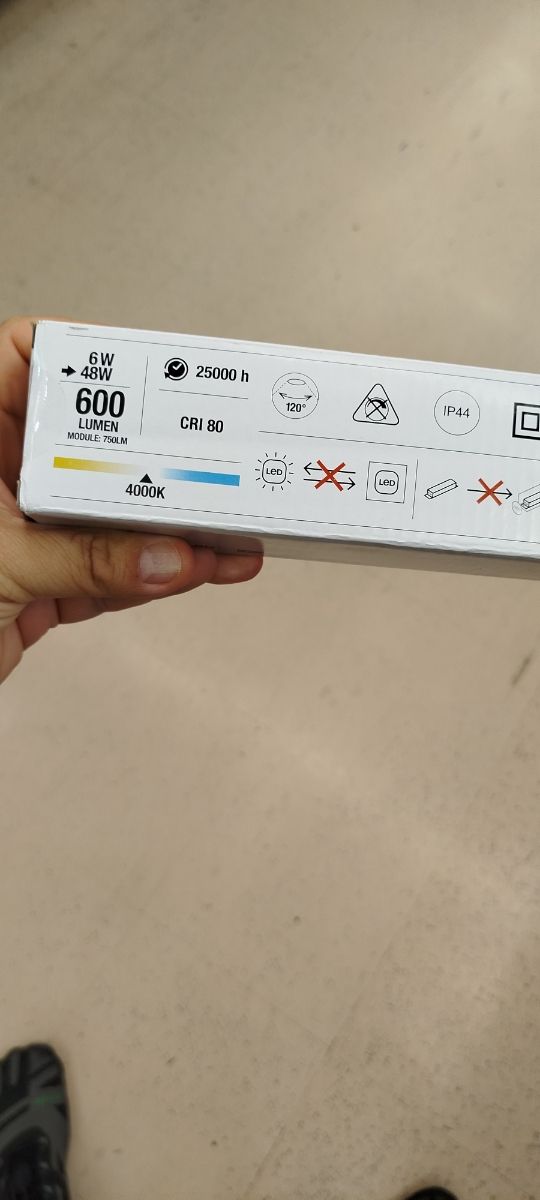 Regleta LED 6 watt 4000K IP44 blanco 