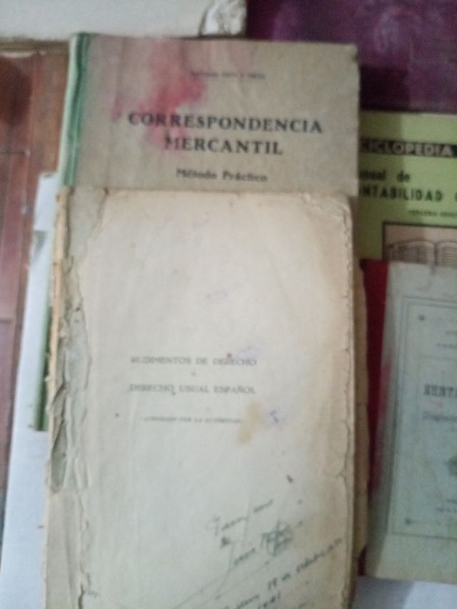 Seis libros de contabilidad y Mecano
