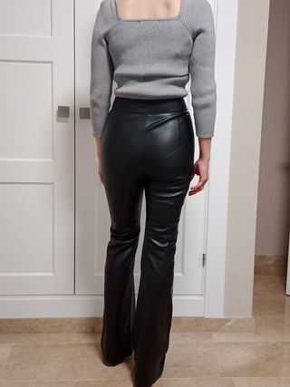 Pantalones mujer polipiel Sfera talla 36