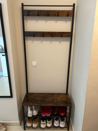 Perchero y zapatero recibidos