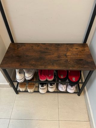 Perchero y zapatero recibidos
