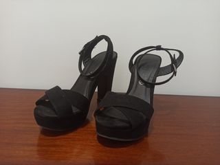 Sandalias tacon negro MaryPaz