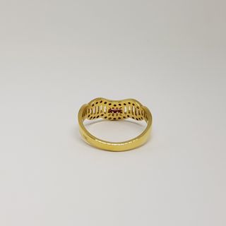 Anillo Oro 18k Rubí y Diamantes 0.26ct total