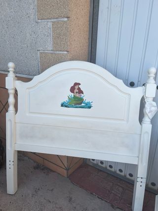 Cabecero de madera blanco