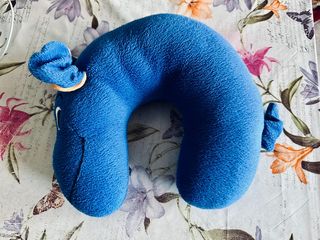 Cuscino cervicale da viaggio a forma di peluche