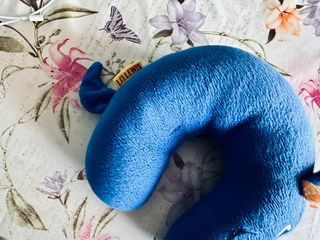 Cuscino cervicale da viaggio a forma di peluche