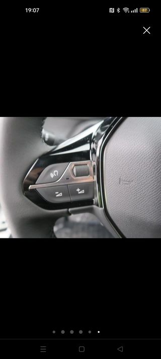 PEUGEOT 2008 (MUY CUIDADO)