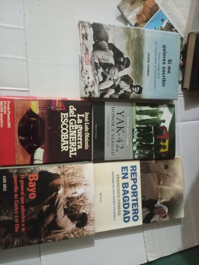 5 libros Guerra. Bayo, Yak-42
