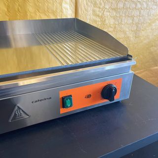 💥​ 💥 Plancha Acero 1/3 Ranurada Caterina